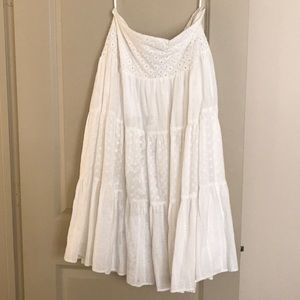 Lauren Jeans Company White flowy peasant skirt